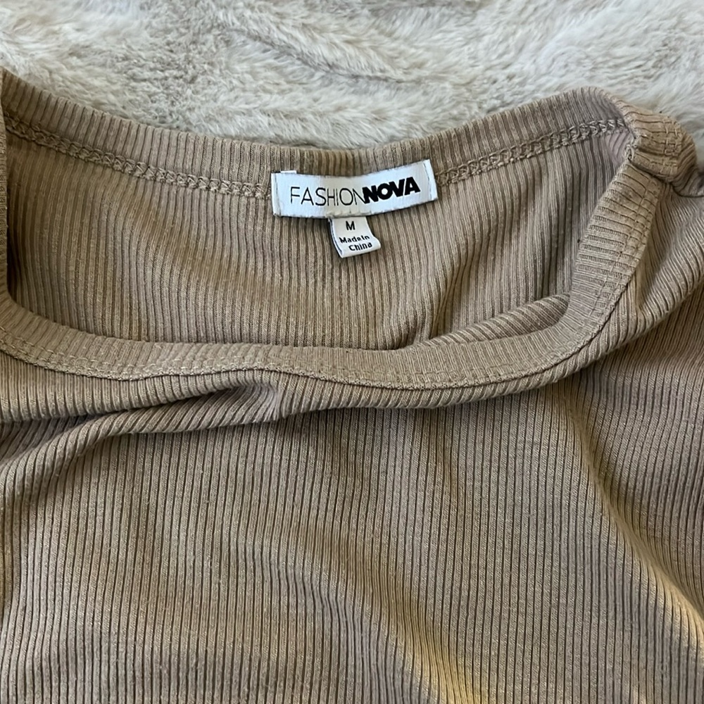 fashion nova top brown ripped with lace thingies